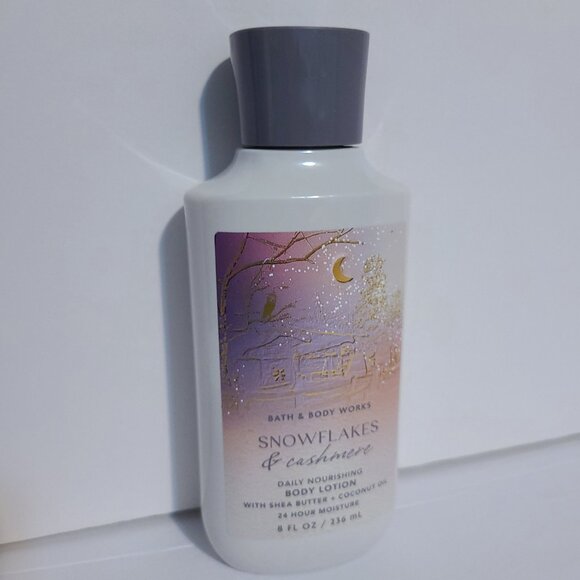 BATH & BODY WORKS SNOWFLAKES & CASHMERE BODY LOTION | 8 oz | NEW | WINTER SCENT - Picture 3 of 6